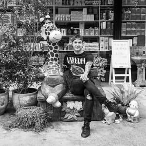 Meet your Posher, Johnny